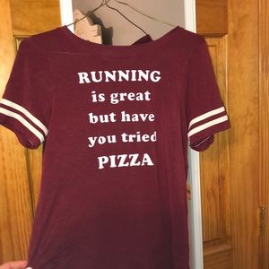 HOLLISTER size small t shirt